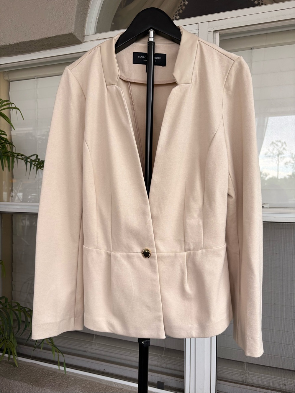 Marc New York Light Cream Single-Button Collarless Blazer